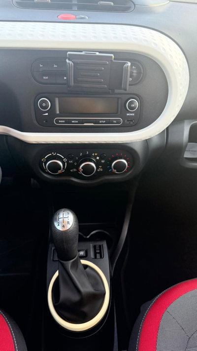 Renault Twingo SCe Live (15)