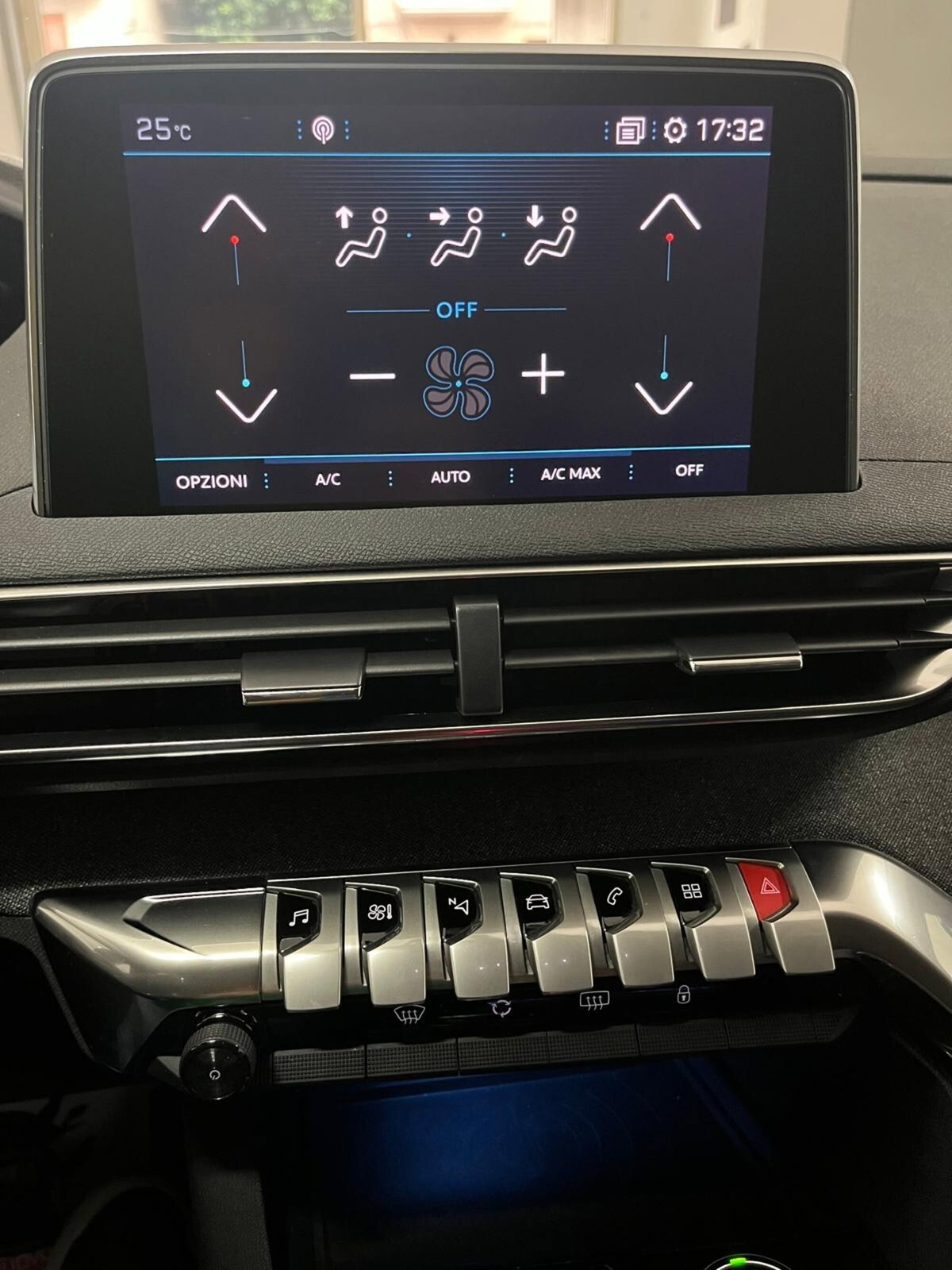 Peugeot 3008 BlueHDi 130 S&S EAT8 Allure Pack (11)