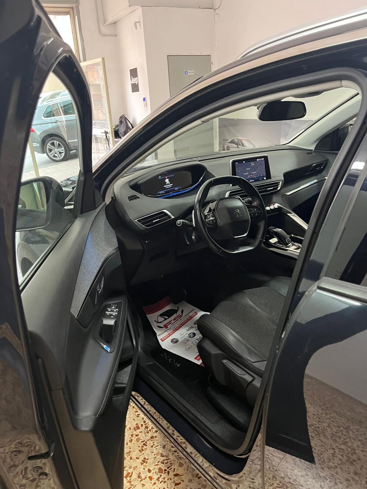 Peugeot 3008 BlueHDi 130 S&S EAT8 Allure Pack (9)