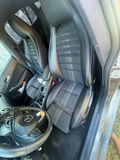 Mercedes-Benz CLA Shooting Brake 200 d Automatic Premium (11)