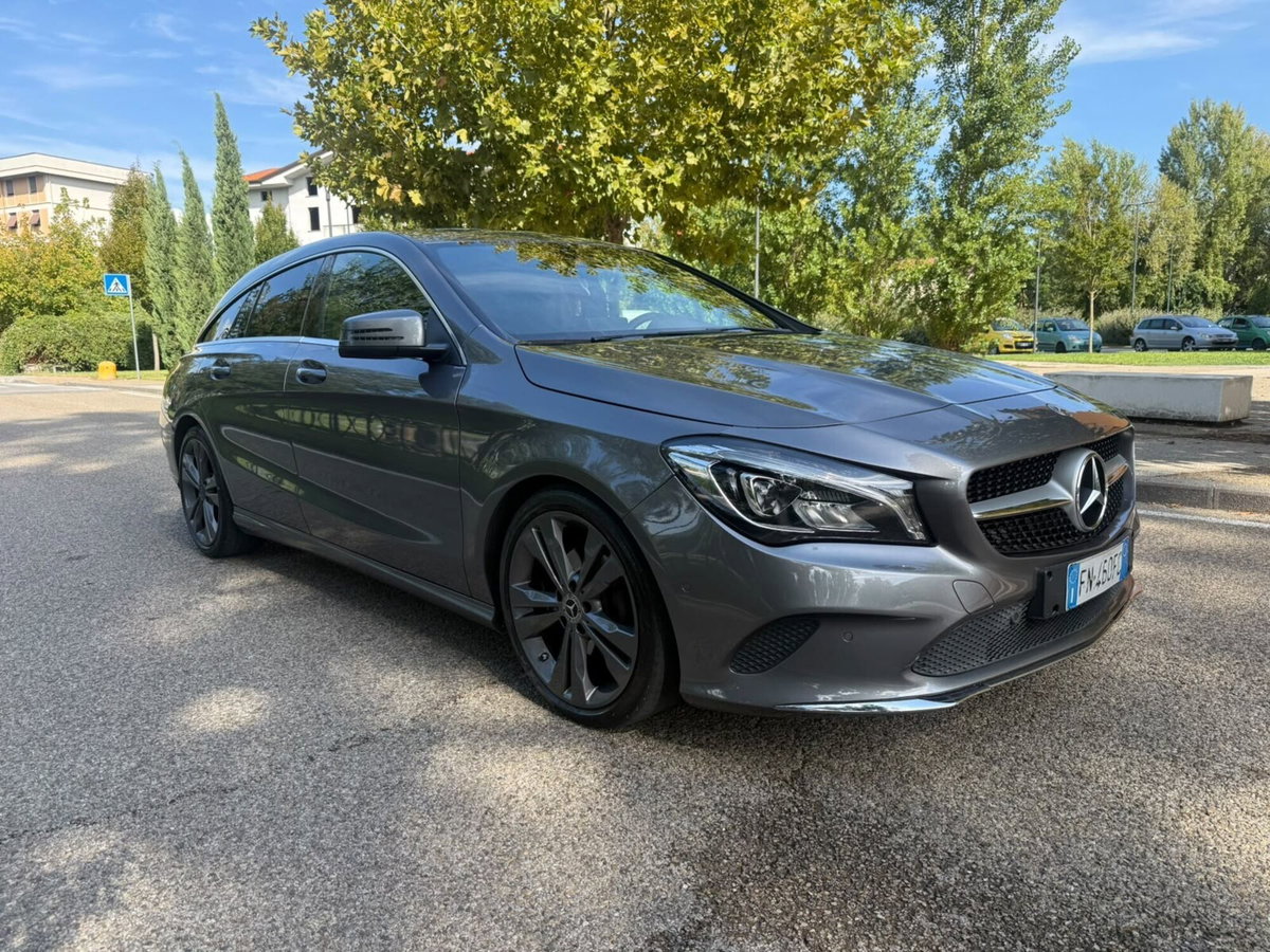 Mercedes-Benz CLA Shooting Brake 200 d Automatic Premium (2)
