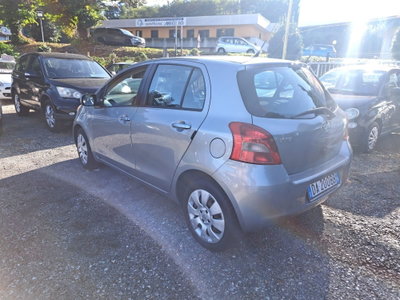 Toyota Yaris 1.3 5 porte Sol (12)
