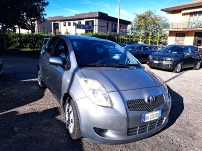 Toyota Yaris 1.3 5 porte Sol (5)