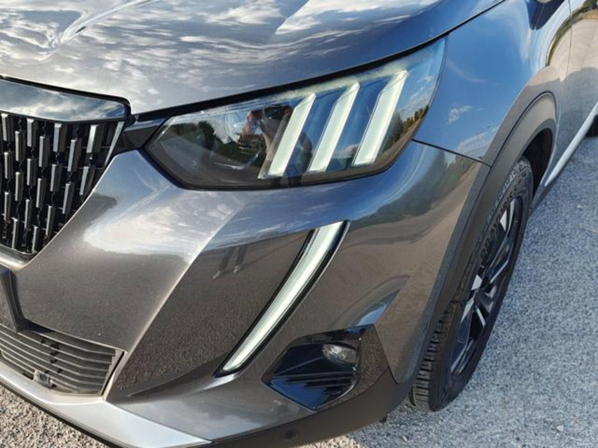 Peugeot 2008 BlueHDi 130 S&S EAT8 GT Line (7)