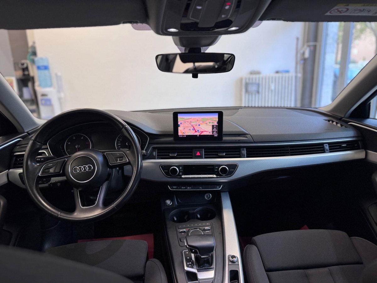 Audi A4 Avant 2.0 TDI 190 CV ultra S tronic Sport (15)