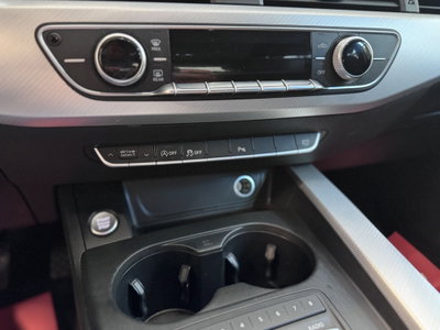 Audi A4 Avant 2.0 TDI 190 CV ultra S tronic Sport (8)