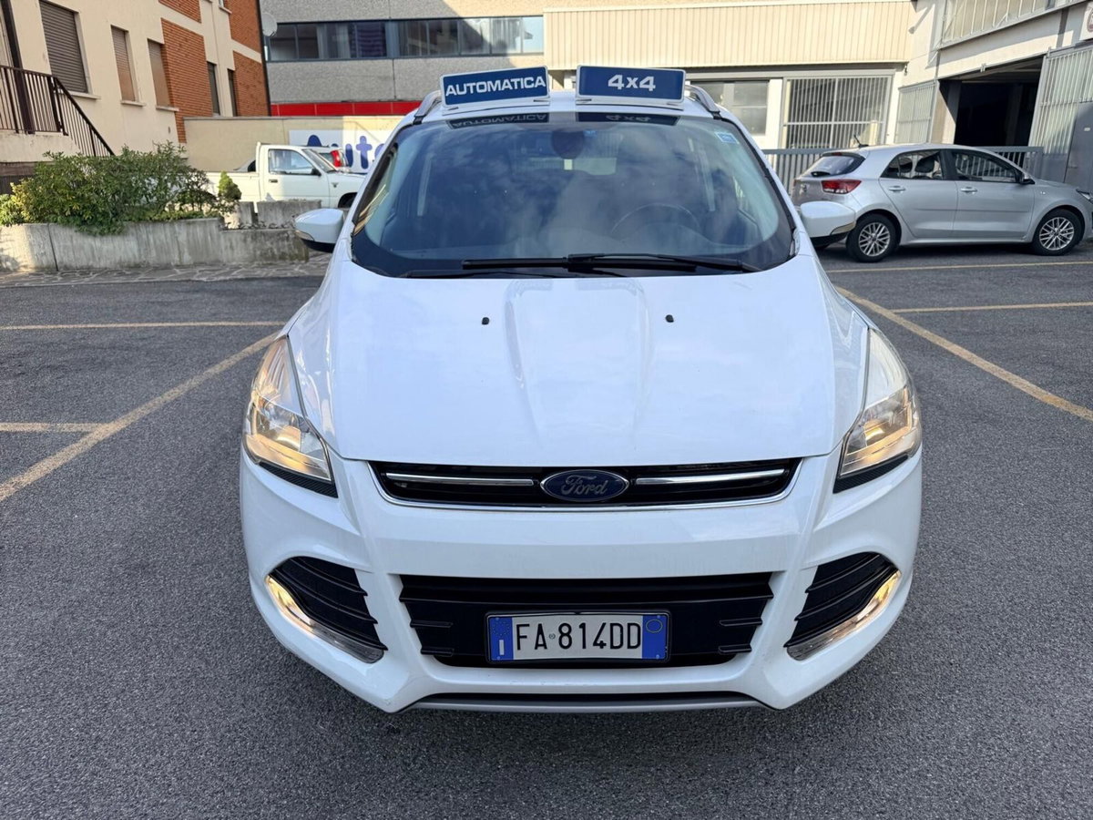 Ford Kuga 2.0 TDCI 150 CV S&S 4WD Titanium X (3)