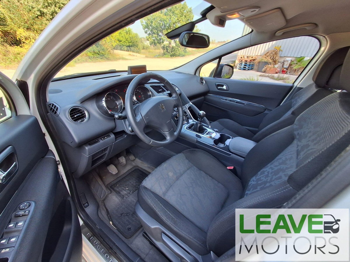 Peugeot 3008 1.6 HDi 112CV Premium (12)