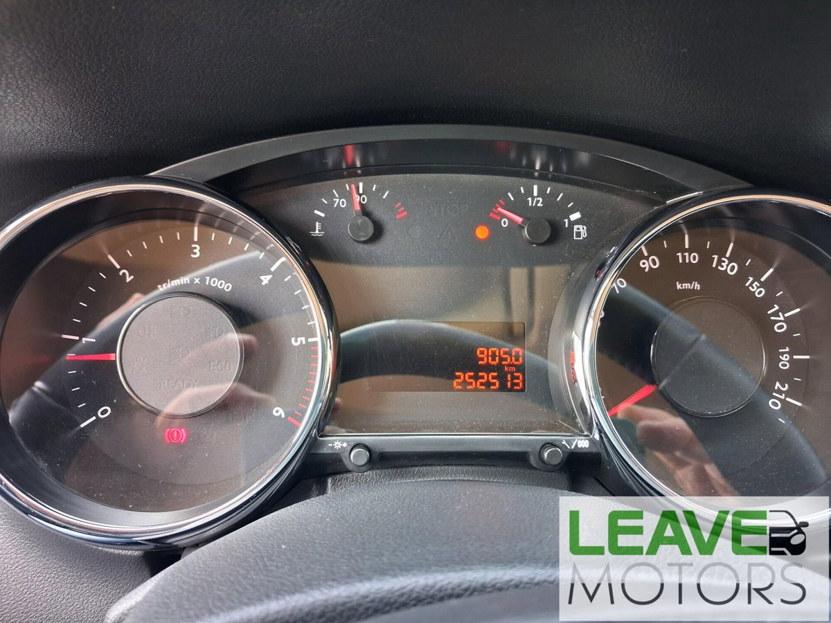 Peugeot 3008 1.6 HDi 112CV Premium (9)