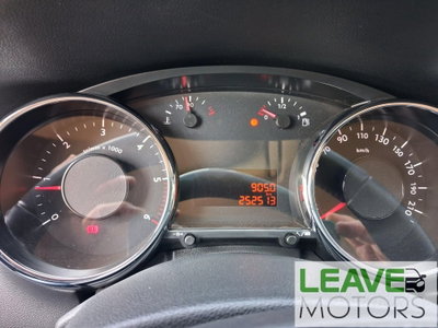 Peugeot 3008 1.6 HDi 112CV Premium (9)
