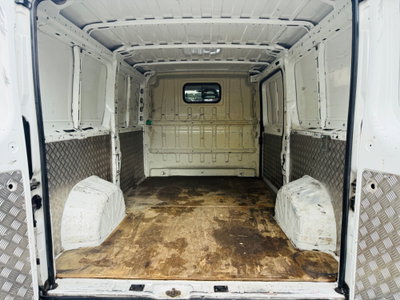 Peugeot Boxer Furgone 330 2.2 HDi/130CV FAP PM-TN Furgone (19)