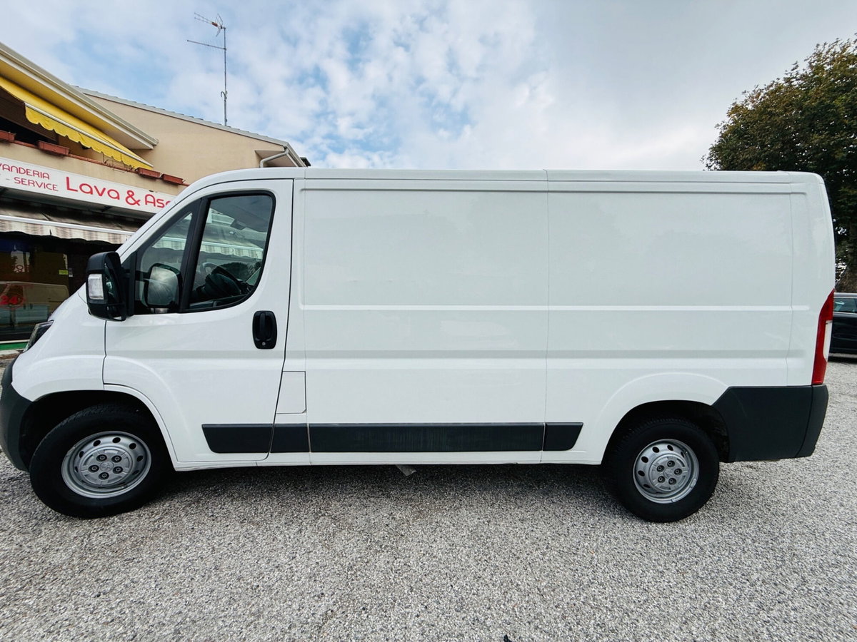 Peugeot Boxer Furgone 330 2.2 HDi/130CV FAP PM-TN Furgone (4)