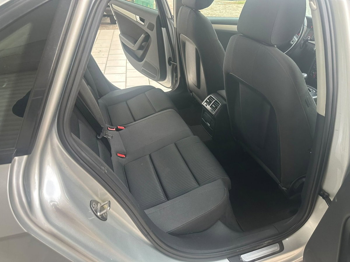 Audi A4 1.8 TFSI 160 CV Advanced (9)