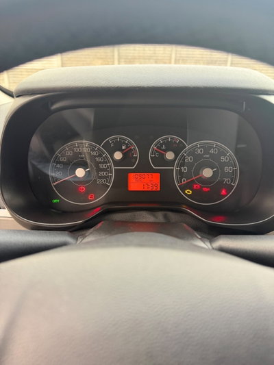 Fiat Grande Punto 1.2 5 porte Active (11)