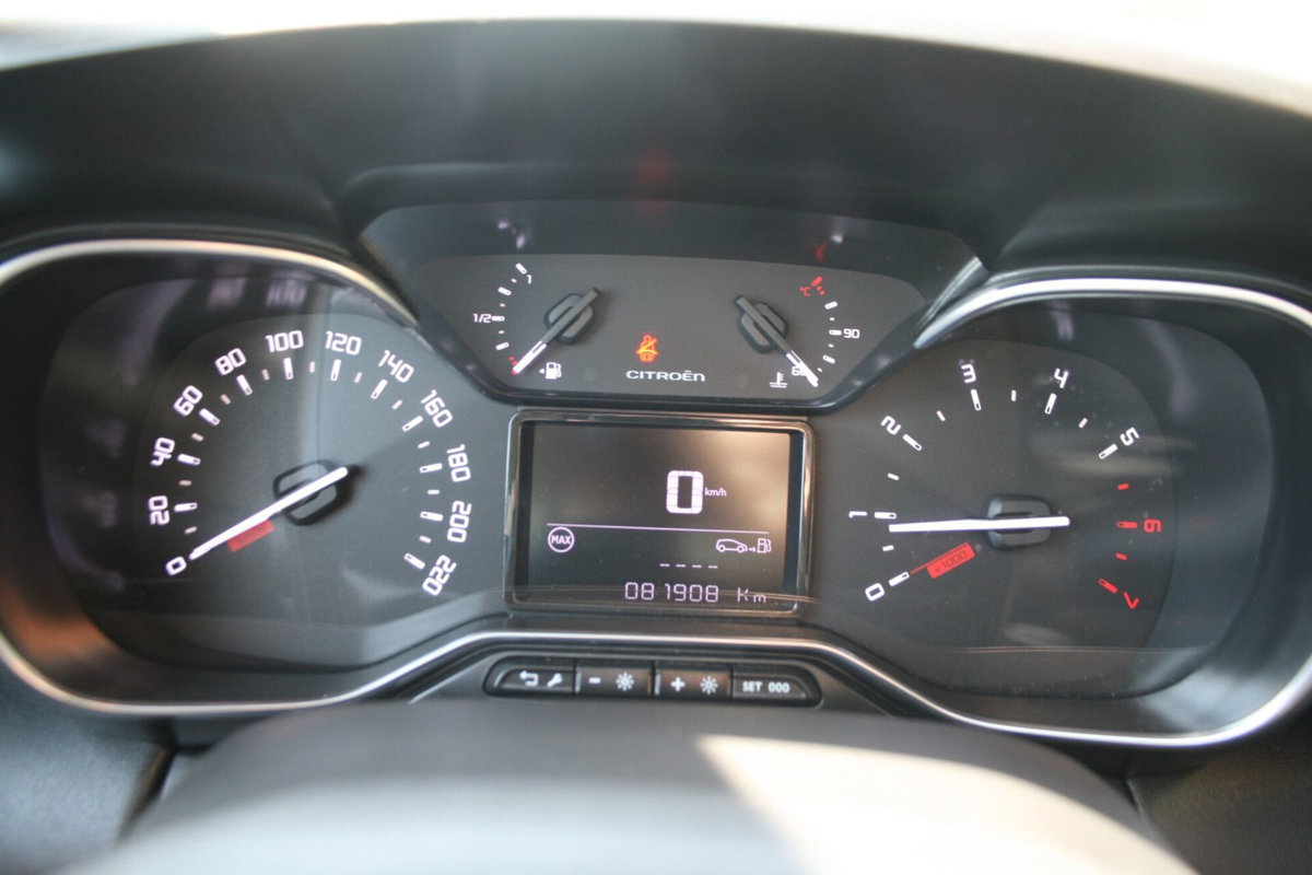 Citroen C3 Aircross BlueHDi 110 S&S Shine (10)