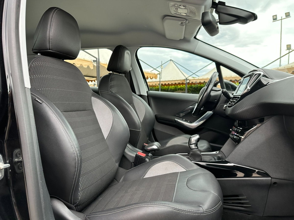 Peugeot 2008 100 Allure (14)