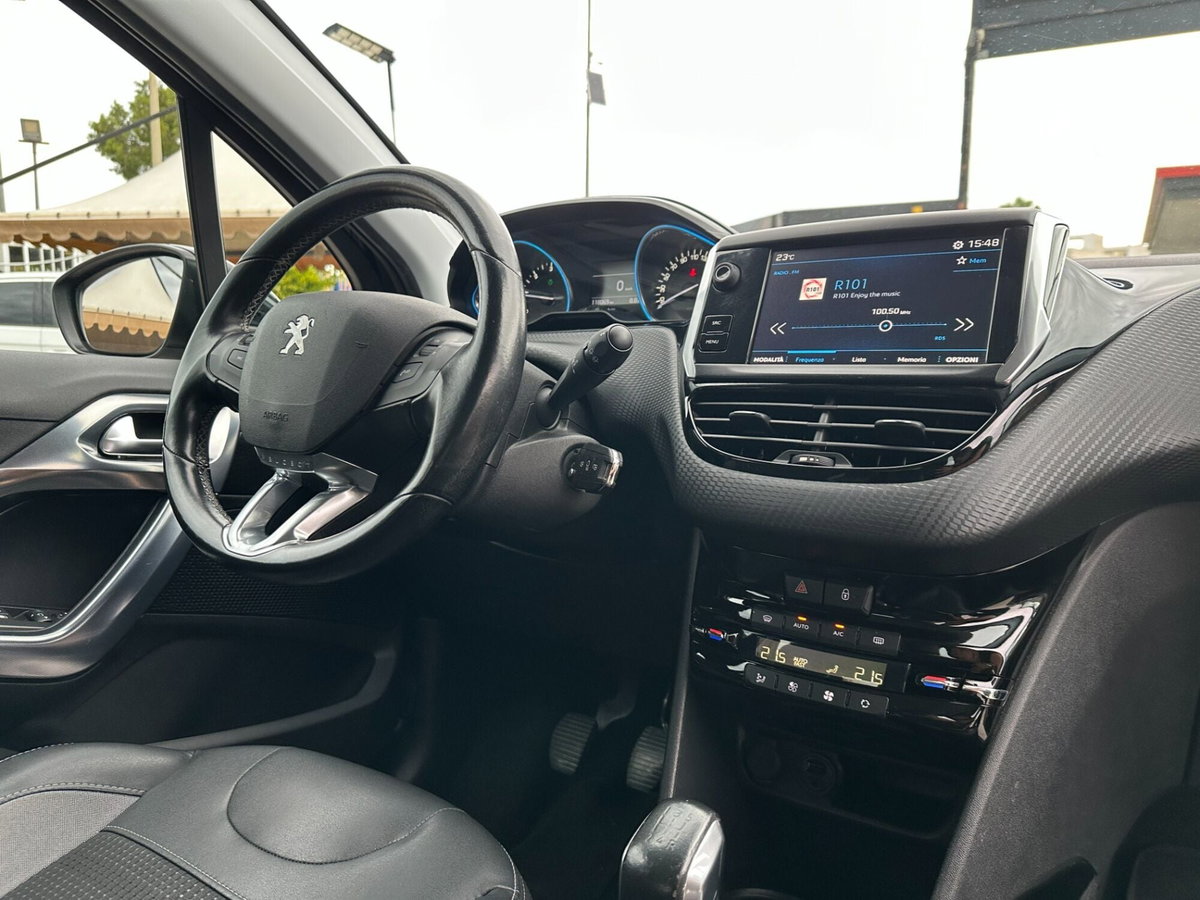 Peugeot 2008 100 Allure (18)