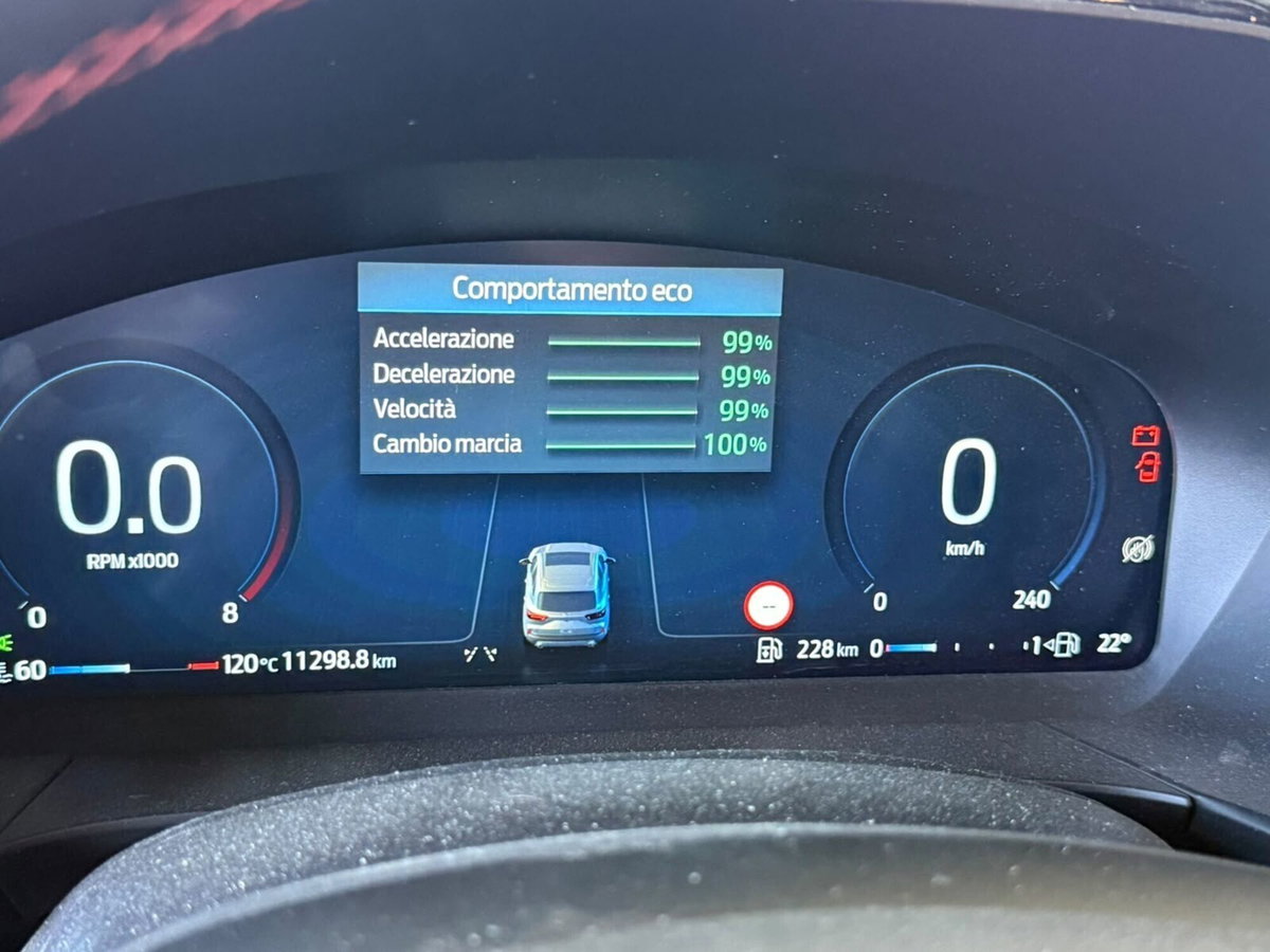 Ford Kuga 1.5 EcoBoost 150 CV 2WD ST-Line (11)
