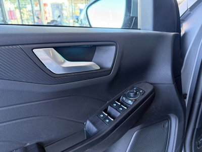 Ford Kuga 1.5 EcoBoost 150 CV 2WD ST-Line (12)