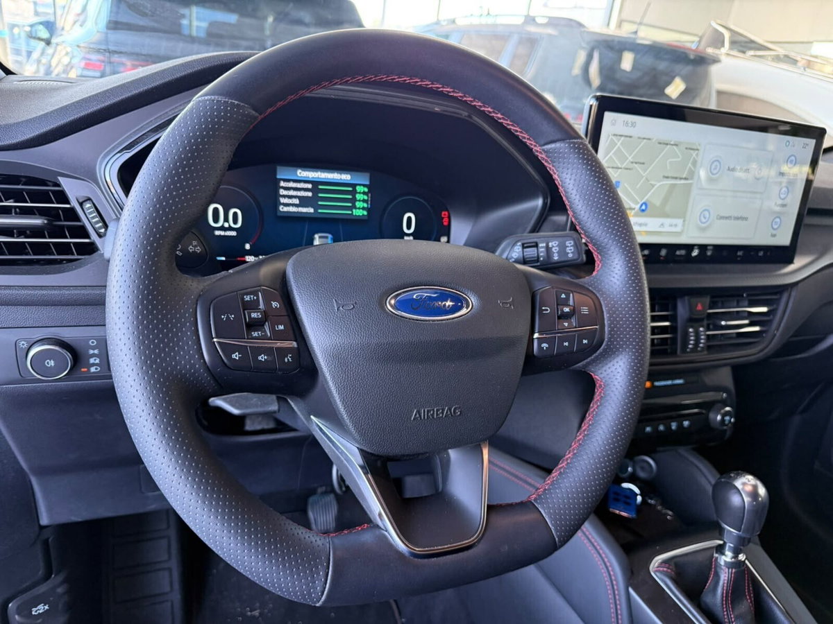 Ford Kuga 1.5 EcoBoost 150 CV 2WD ST-Line (13)