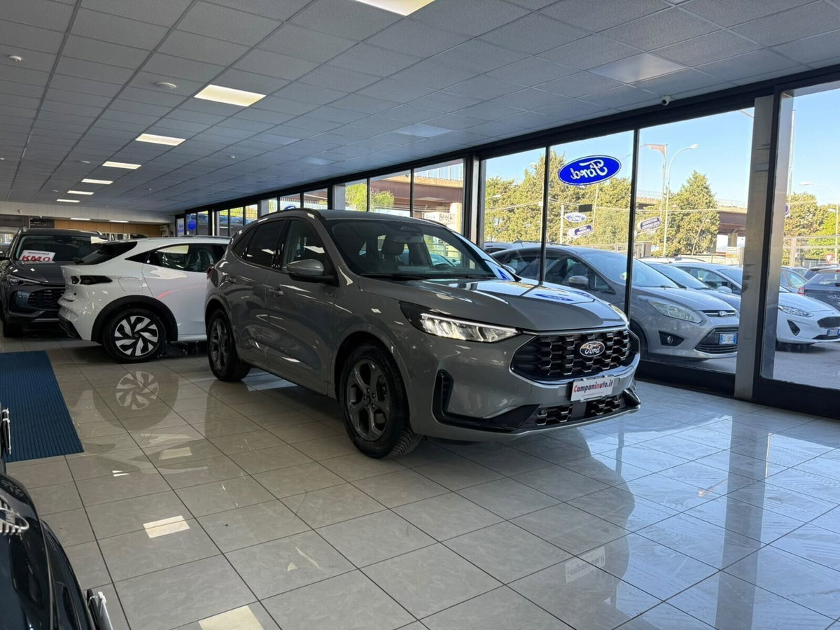 Ford Kuga 1.5 EcoBoost 150 CV 2WD ST-Line (3)