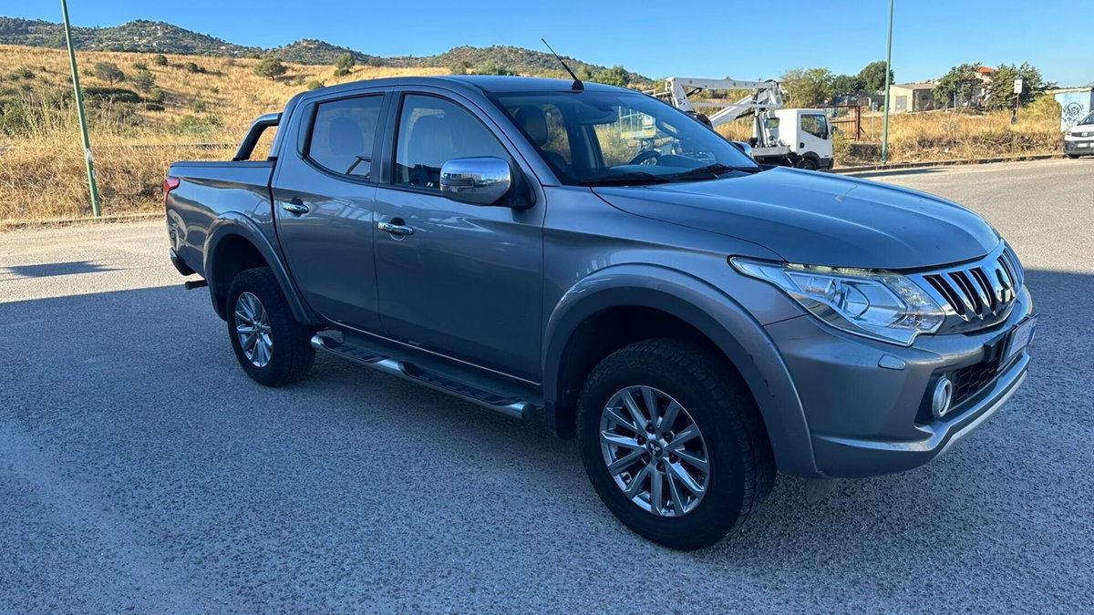 Mitsubishi L200 2.4 DI-D/181CV Double Cab Intense Hp Mivec (12)