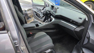 Peugeot 3008 BlueHDi 130 S&S EAT8 Active Pack (13)