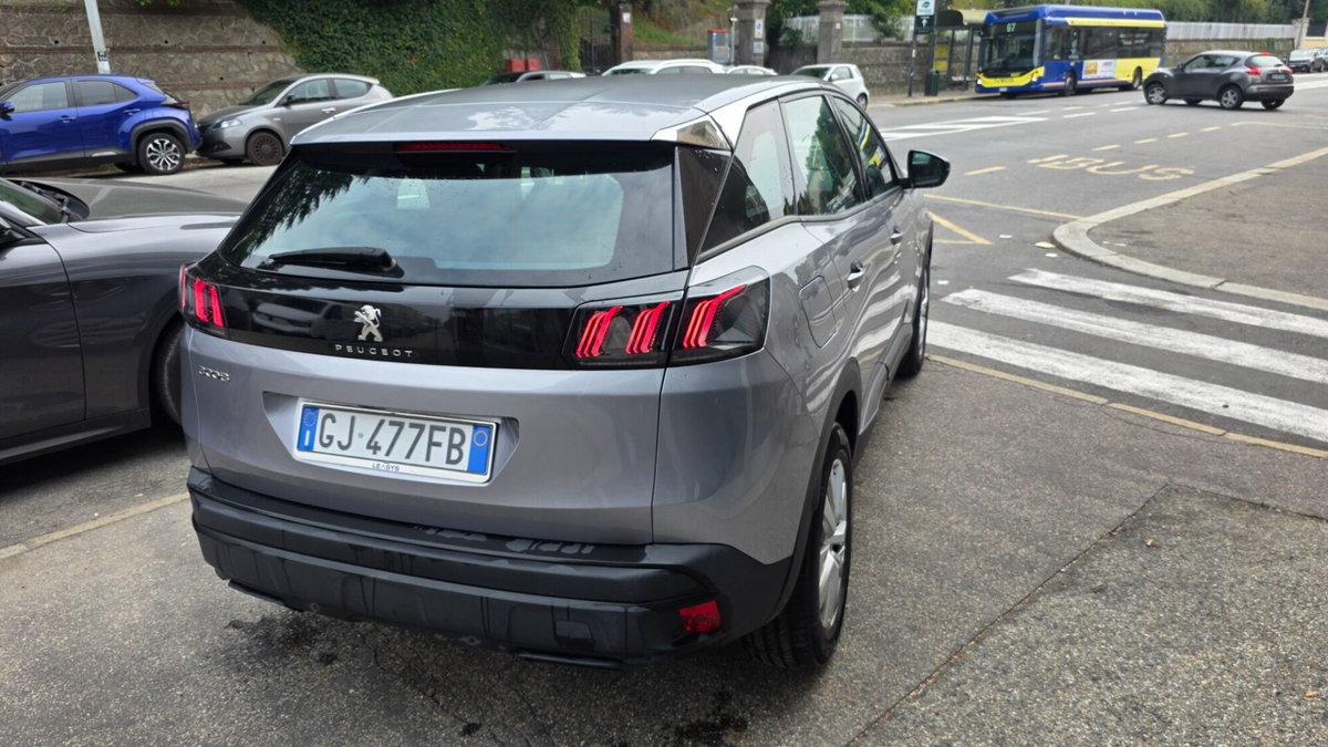 Peugeot 3008 BlueHDi 130 S&S EAT8 Active Pack (4)