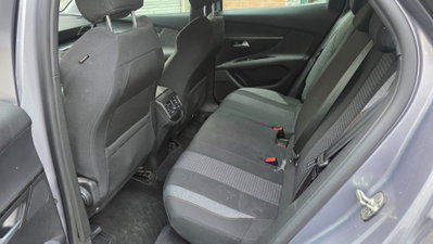 Peugeot 3008 BlueHDi 130 S&S EAT8 Active Pack (9)