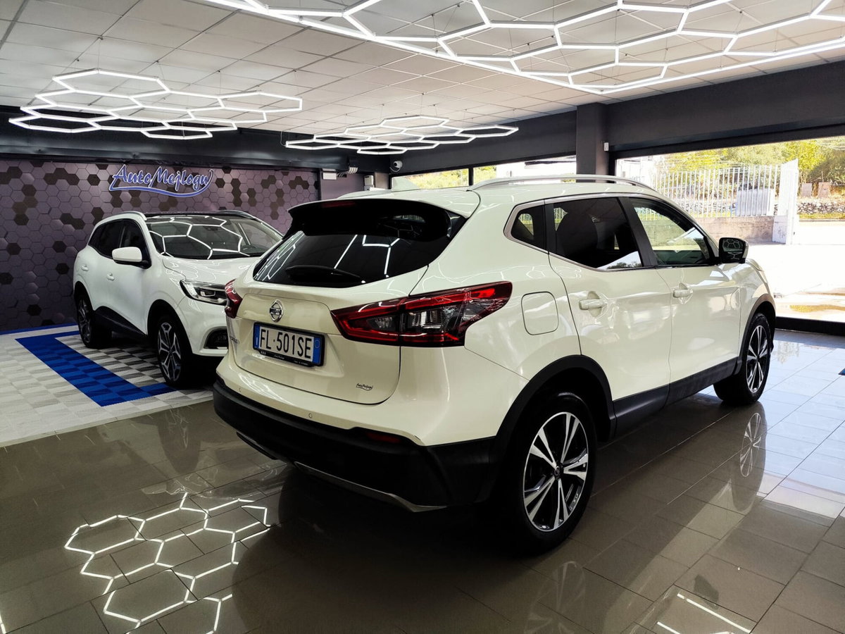 Nissan Qashqai 1.5 dCi N-Connecta (6)