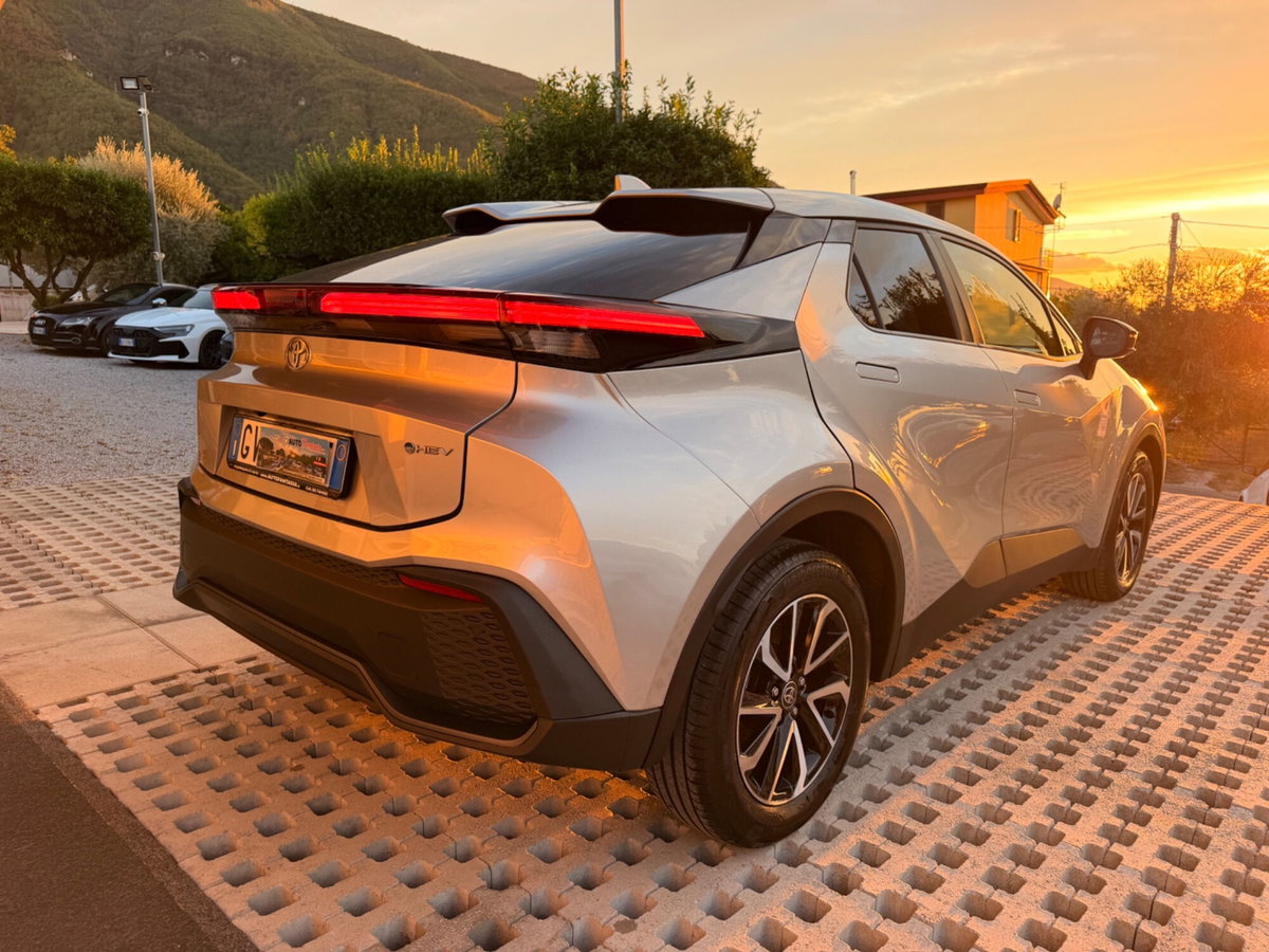 Toyota Toyota C-HR 1.8 hv Lounge fwd e-cvt (7)