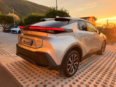 Toyota Toyota C-HR 1.8 hv Lounge fwd e-cvt (7)