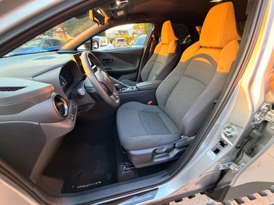 Toyota Toyota C-HR 1.8 hv Lounge fwd e-cvt (8)