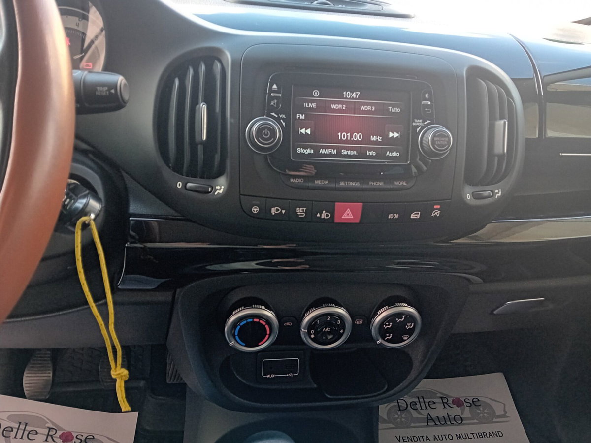 Fiat 500L 1.6 Multijet 120 CV Trekking (16)