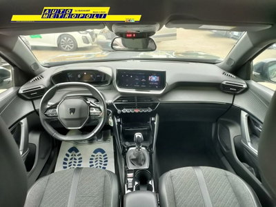 Peugeot 2008 1.2 turbo Allure 100cv (11)