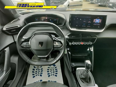 Peugeot 2008 1.2 turbo Allure 100cv (12)