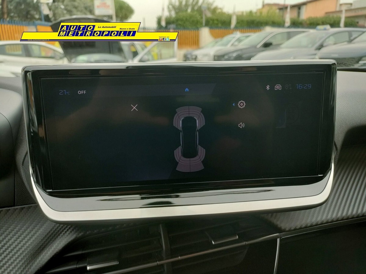 Peugeot 2008 1.2 turbo Allure 100cv (15)