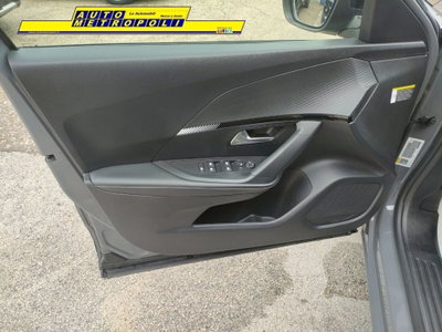Peugeot 2008 1.2 turbo Allure 100cv (17)
