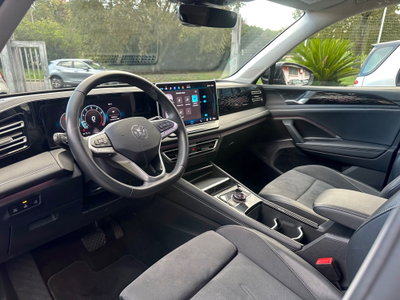 Volkswagen Tiguan 1.5 etsi Elegance 150cv dsg (5)