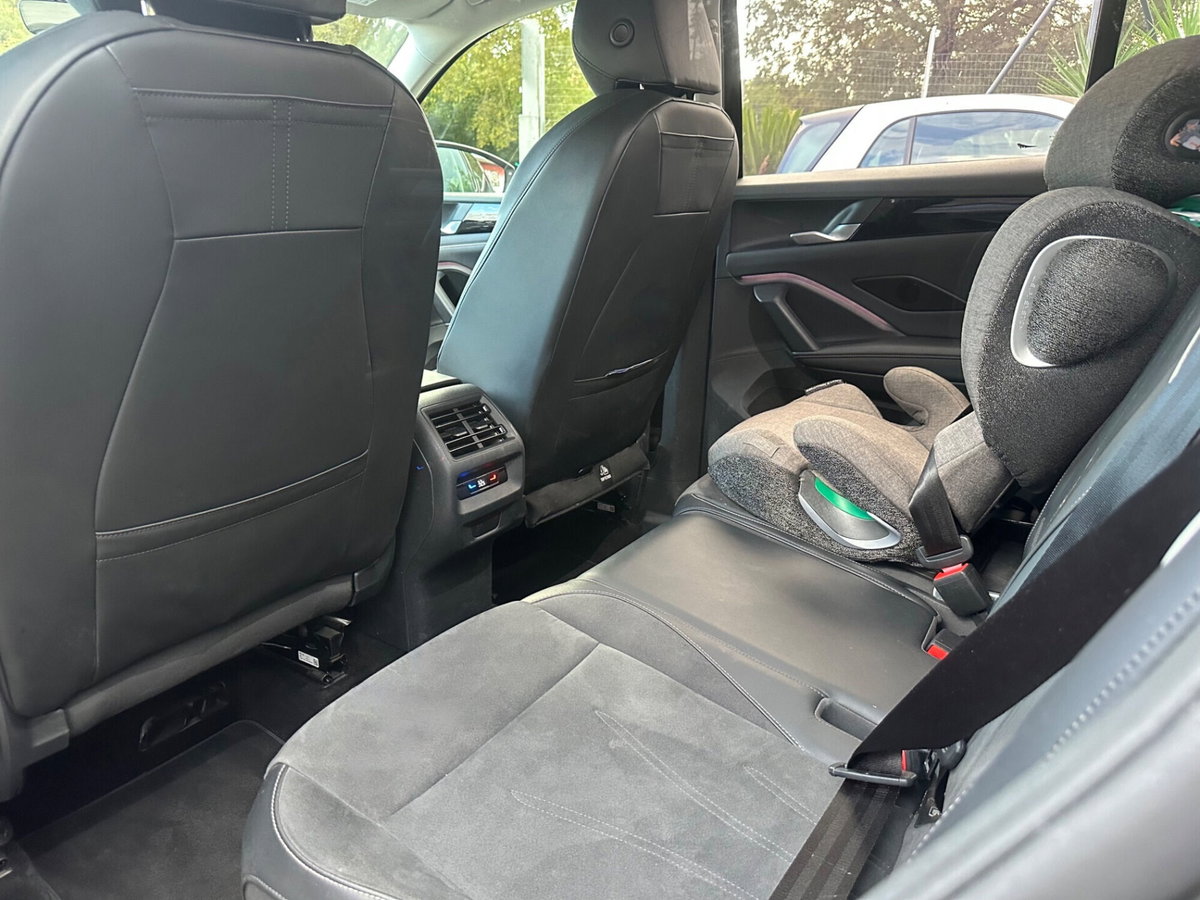 Volkswagen Tiguan 1.5 etsi Elegance 150cv dsg (8)