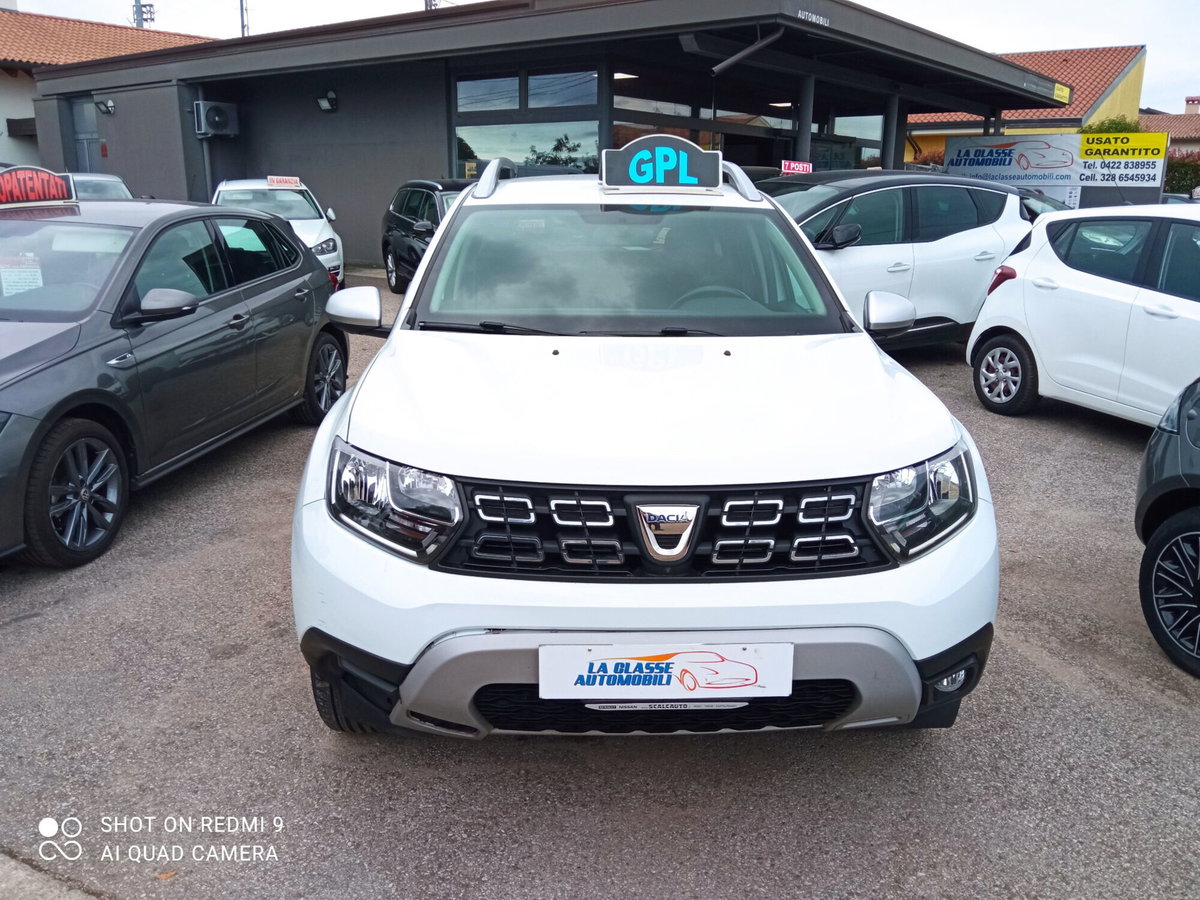 Dacia Duster 1.0 TCe 100 CV ECO-G 4x2 Prestige (3)