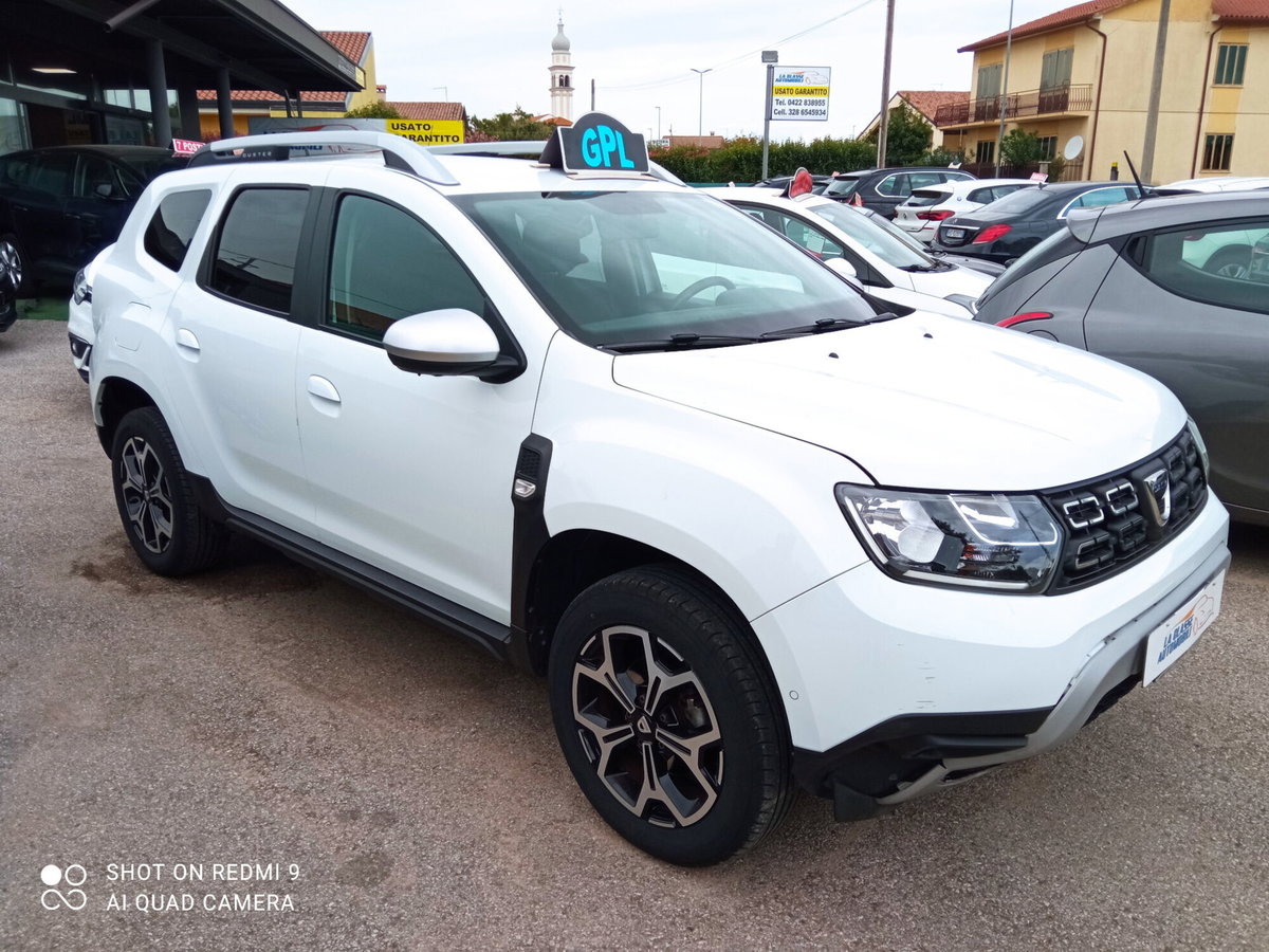 Dacia Duster 1.0 TCe 100 CV ECO-G 4x2 Prestige (5)