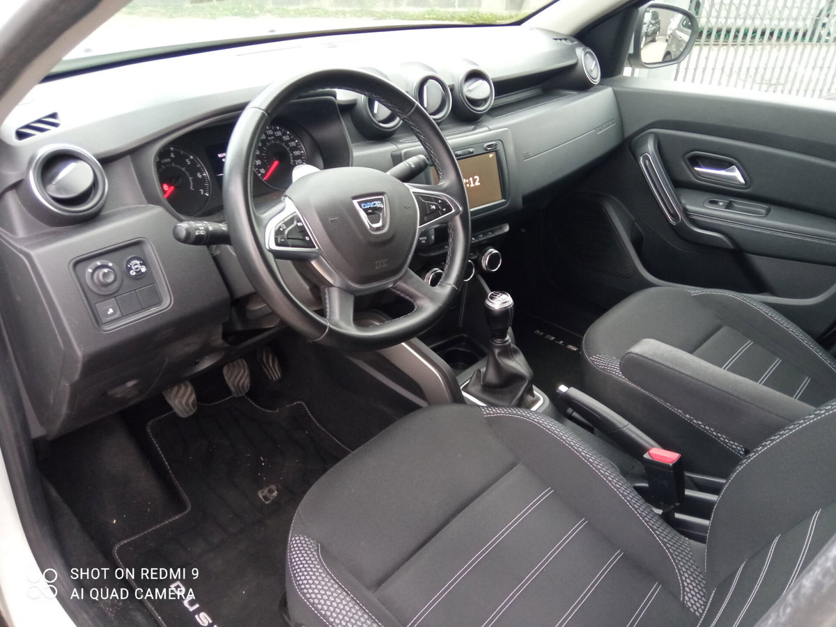 Dacia Duster 1.0 TCe 100 CV ECO-G 4x2 Prestige (6)