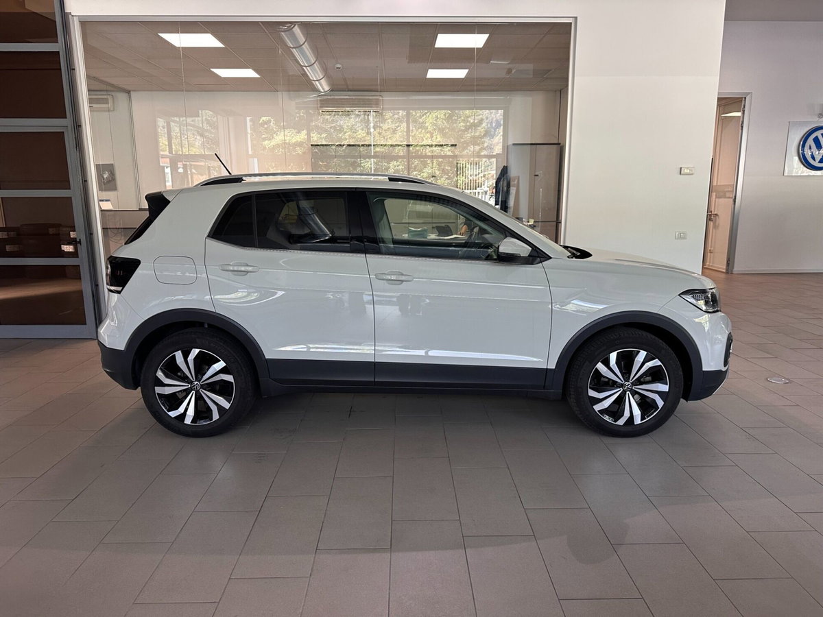 Volkswagen T-Cross 1.0 TSI 110 CV Sport (2)