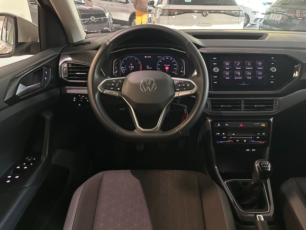 Volkswagen T-Cross 1.0 TSI 110 CV Sport (8)