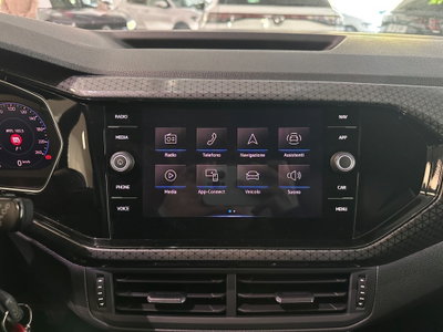 Volkswagen T-Cross 1.0 TSI 110 CV Sport (9)