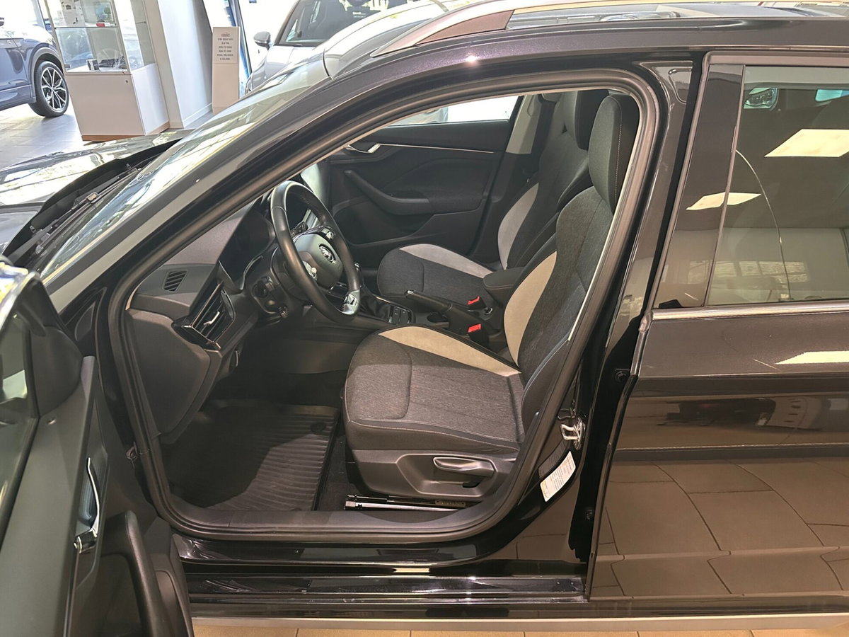 Skoda Kamiq 1.0 TSI 110 CV DSG Style (6)