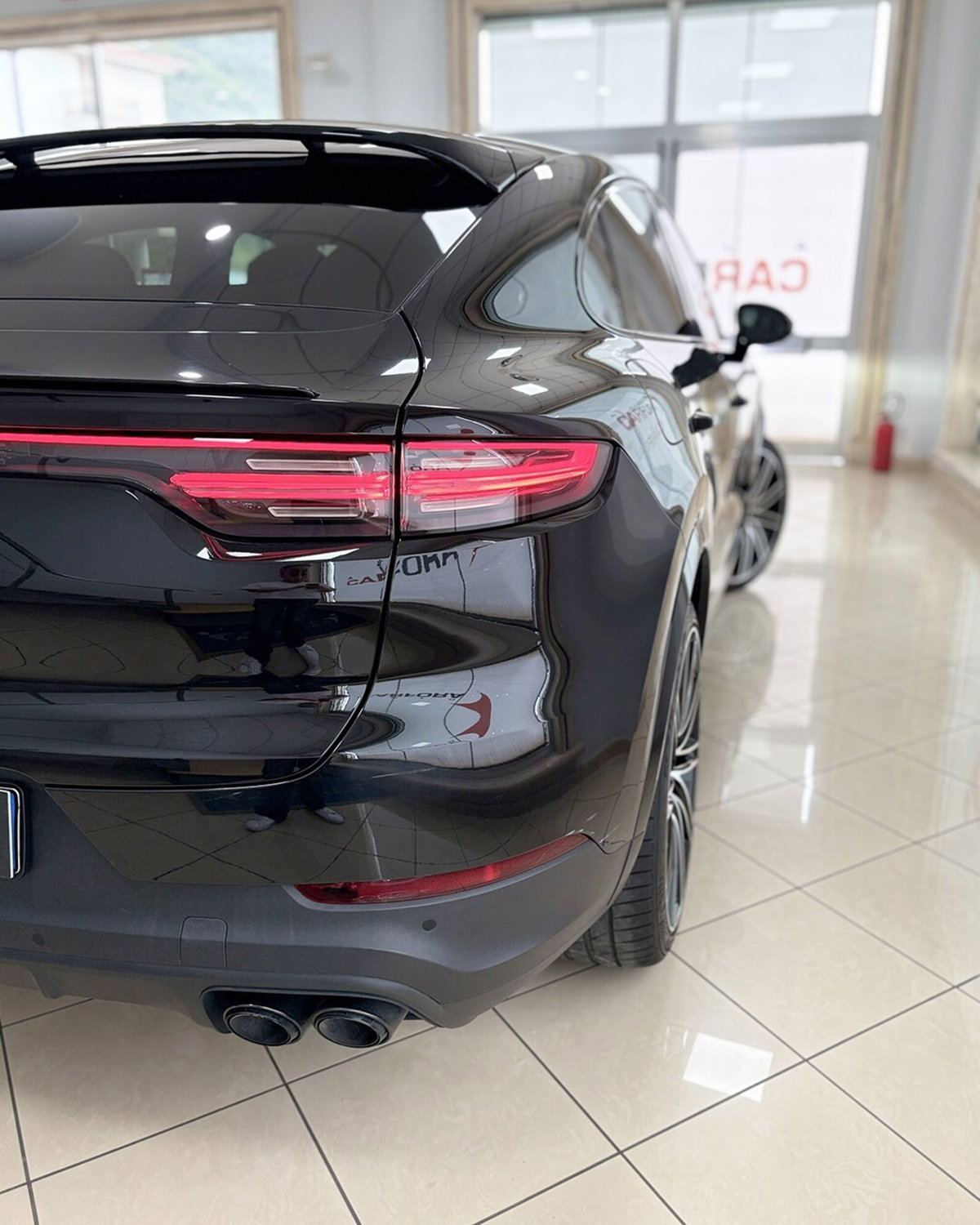 Porsche Cayenne 3.0 V6 Platinum Edition (3)