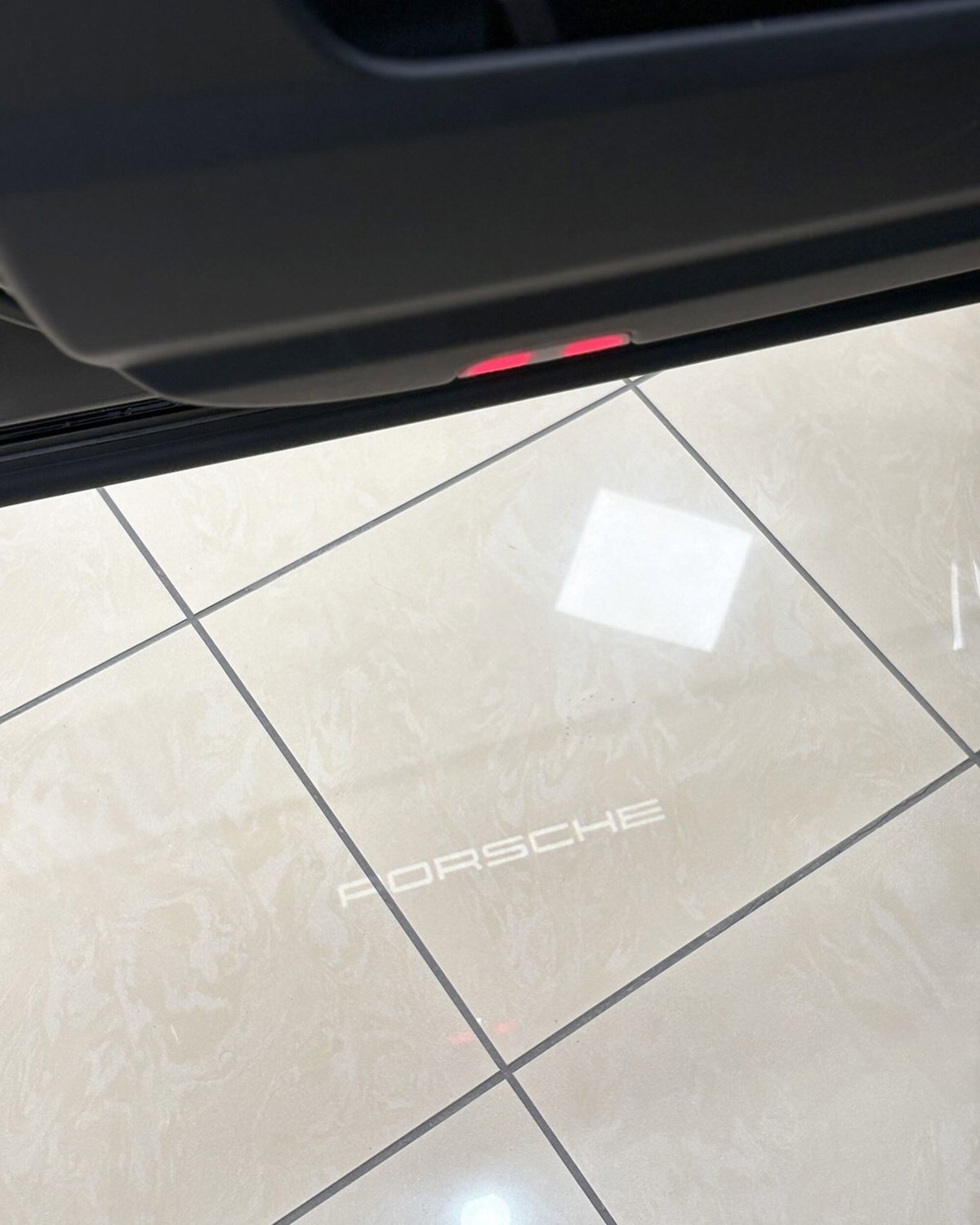 Porsche Cayenne 3.0 V6 Platinum Edition (5)