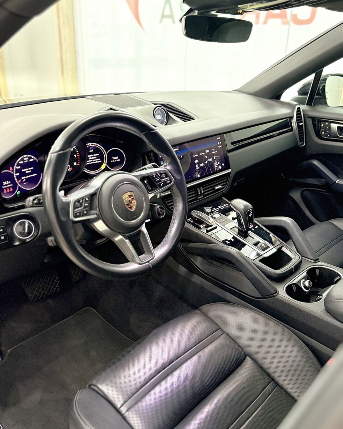 Porsche Cayenne 3.0 V6 Platinum Edition (6)